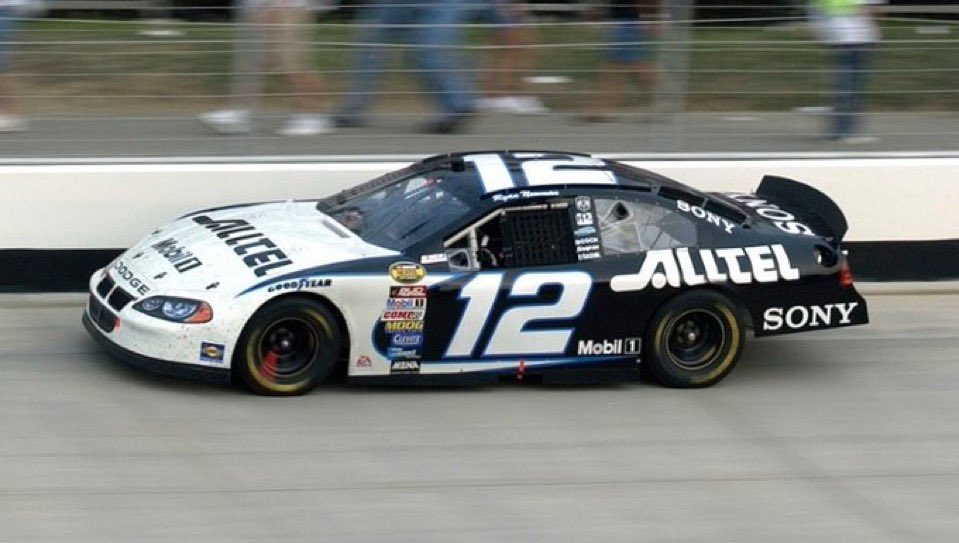 LegendsNascar's tweet image. Ryan Newman won the 2004 MBNA America 400 at Dover 21 years ago today. 🏁

It was his 3rd win in 4 Cup races at Dover.    

#Rocketman 🚀🏁 #TheMonsterMile