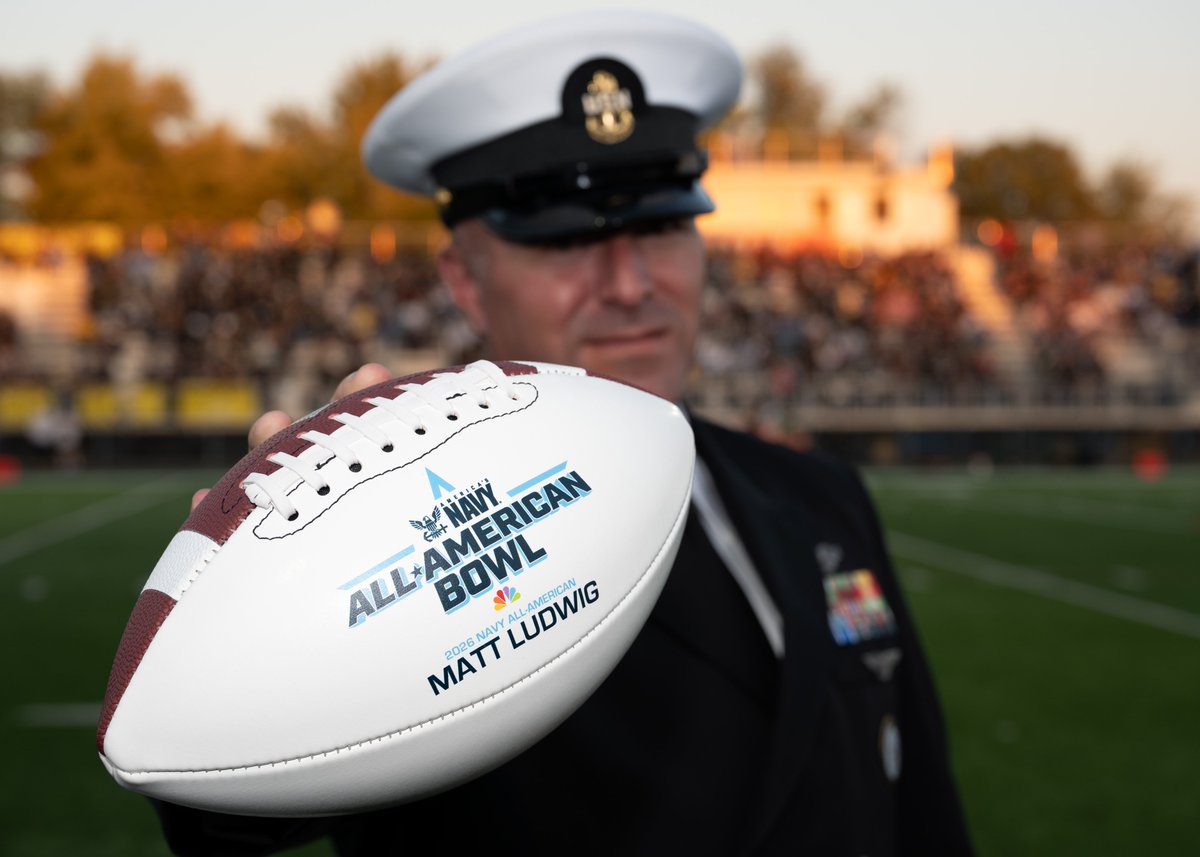 NTAGPNW's tweet photo. ⚓🏈 Billings West’s Matt Ludwig was named a Navy All-American at Daylis Stadium!
The All-American Bowl honors athletes for excellence, leadership &amp; character, the same values that define America’s Navy.
👉 https://t.co/xrjUeDp7rO | 1-800-USA-NAVY
#NavyAllAmerican #RoadToTheDome https://t.co/N9MklMMI19