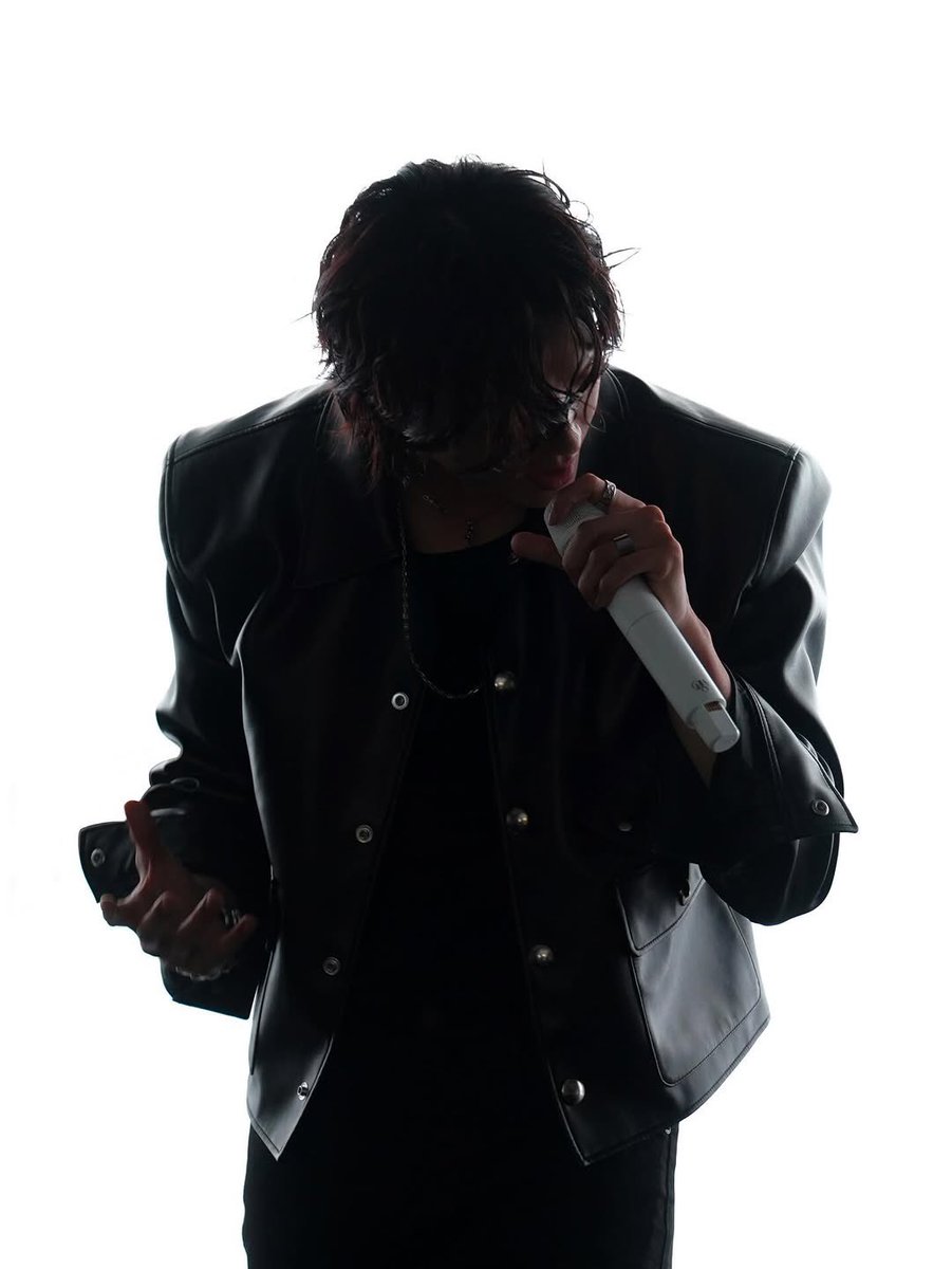 hyungsik tweet media