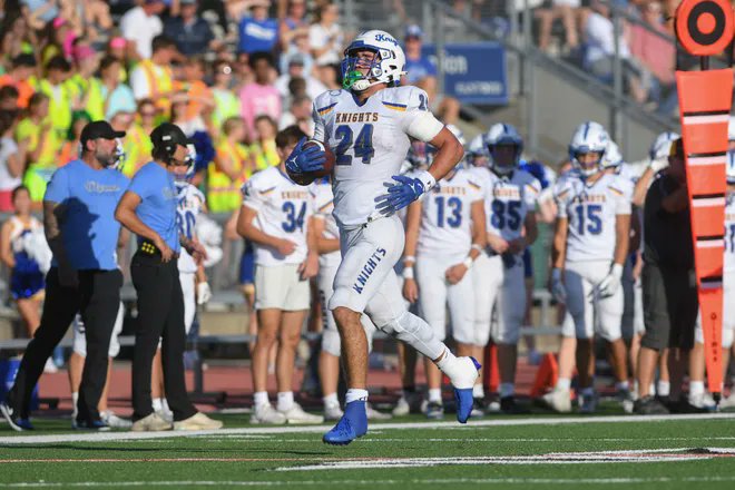 Parents of OG Knights Football tweet media