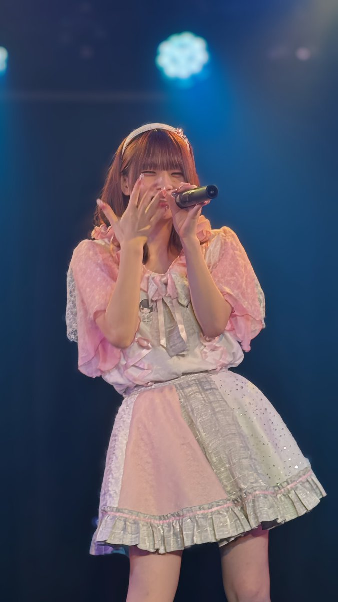 __tetsuya11's tweet photo. 2025.09.23 池袋リヴォイス
池袋解放区 -1COIN GIG- 第一部

さいしゅん！
🩷#山崎栞奈 ( @kana_saisyun )

1人でライブした！えらい！
ライブ盛り上げた！てんさい！

#みてみてかなやん #さいしゅん https://t.co/n3Sa1UF1nW