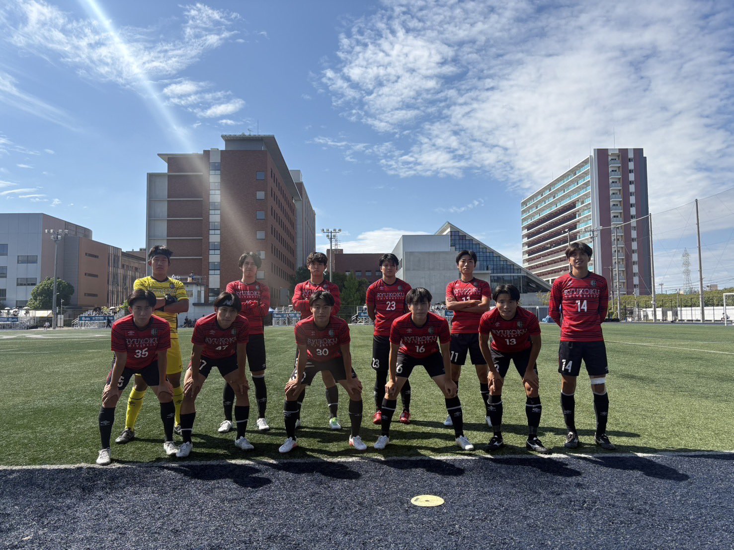 龍谷大学サッカー部　ユニフォーム F-oRKLVa4AAn-EZ.jpg