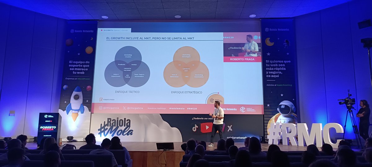 #RMC25 Aprendiendo la diferencia de Growth marketing y Growth Hacking con <a href="/robertofraga_/">Roberto Fraga</a>  🧐