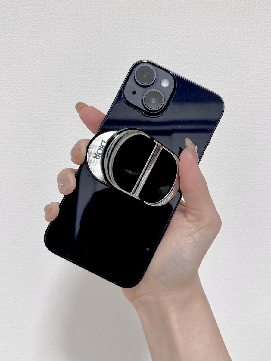 Diorのスマホミラーのノベルティに惹かれ、オンラインで購入したん