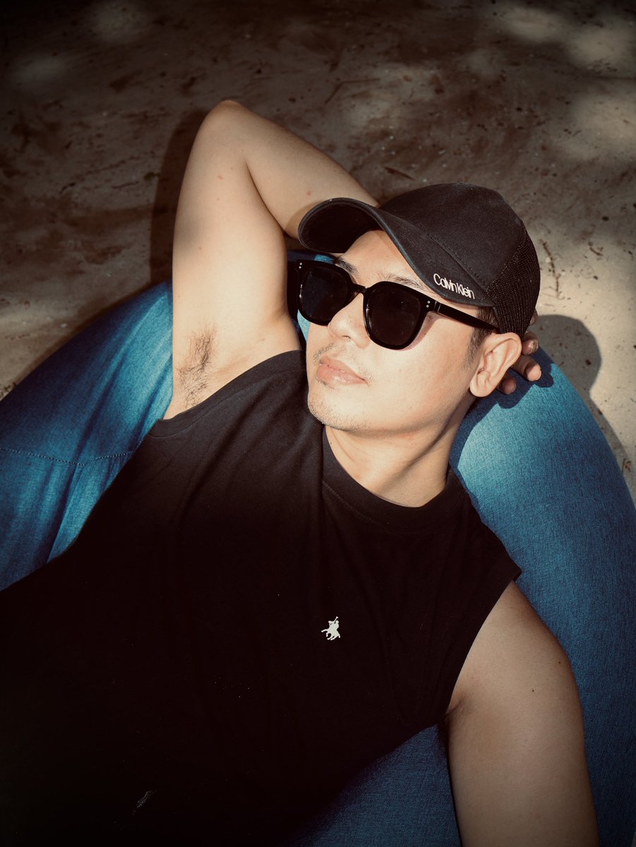 vanillamarc's tweet photo. Chill lang muna 😎 https://t.co/h5BpoqWDZb