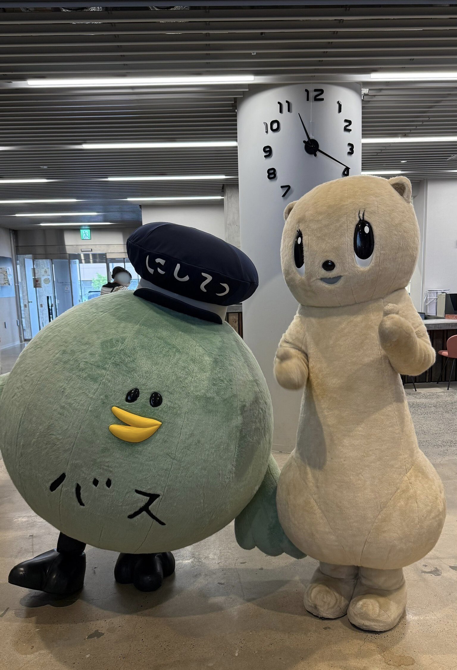【希少】西鉄 電車 バス 網棚 荷棚 つり革セット 希少】西鉄 電車 バス 網棚 荷棚 つり革セット - メルカリ