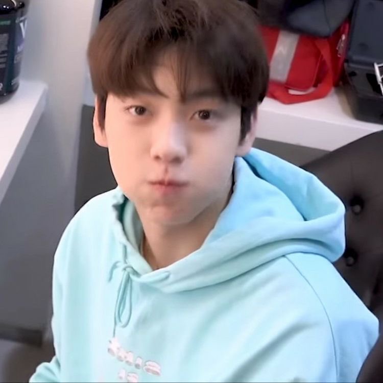 weIIneverchange's tweet photo. this genre of soobin https://t.co/bOqgc8saoU