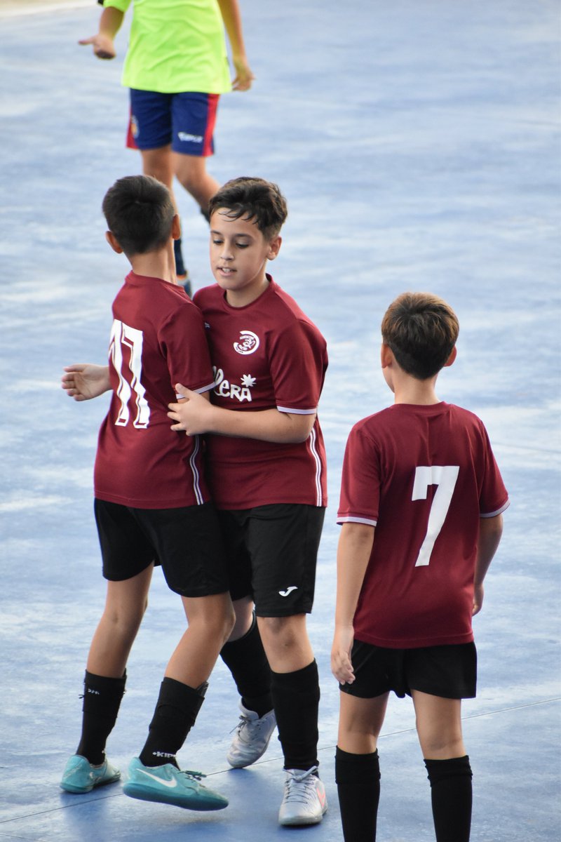 Demà al matí tanquem el cap de setmana amb 2️⃣ partits en el pavelló ⬇

10.30 ALEVÍ A 🆚 Picassent A
12.00 JUVENIL "BAR PESCADORS" 🆚 La Pobla del Duc (J1)

Esmorzar i anar al pavelló ens sembla un molt bon pla 😶

#PicantPedra