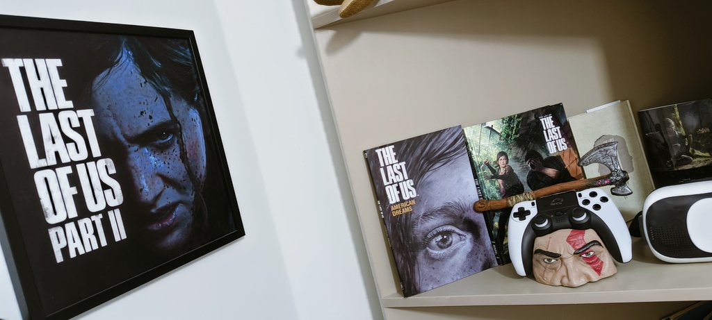 M_a_t_i77's tweet photo. همهی خاطرات، همهی اشکها و لبخندها… همینجا جمع شدن.
#TLOUDay
#TheLastOfUsPartII https://t.co/KDhz8v2h5w