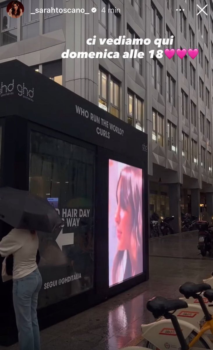 annuncia un evento oggi per domani senza dire neanche l’indirizzo “qui💜” ma qui dove milano dove