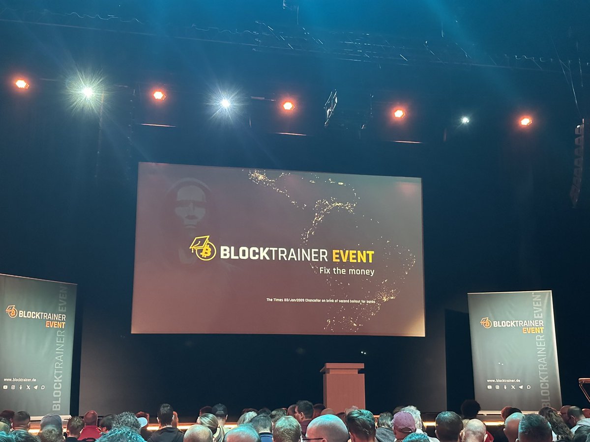 Mattn1101's tweet photo. Das wird Mega 😍#blocktrainerevent https://t.co/tz58M7EvTT