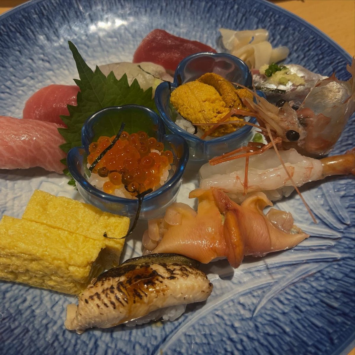 SJones4945's tweet photo. うに美味しすぎた🤤 新宿だとここのお寿司が1番すき。 リピートした。 #寿司　#うに　#新宿三丁目　#ランチ https://t.co/t7YEVK8AQm