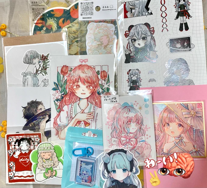 メルメリィの戦利品 用事があって長居できなかったけど可愛いのいっぱいでハッピー😭(でも後から見逃しに気付いて悔しい)原画とステッカー中心にお迎え 