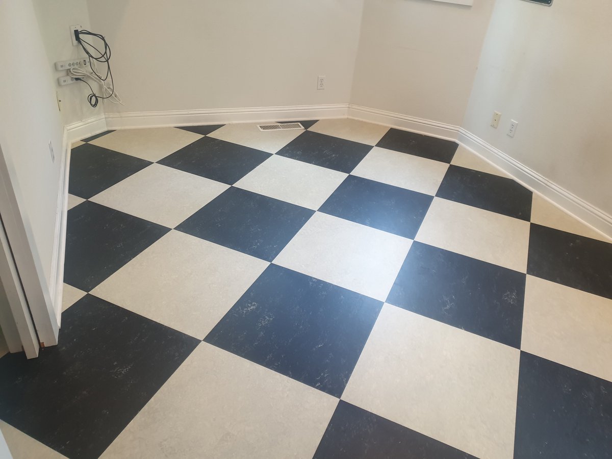 SlaughterbeckHW's tweet photo. Diagonal Concrete &amp; Black Marmoleum in Fremont Home Remodel https://t.co/QtjiRPvlYW