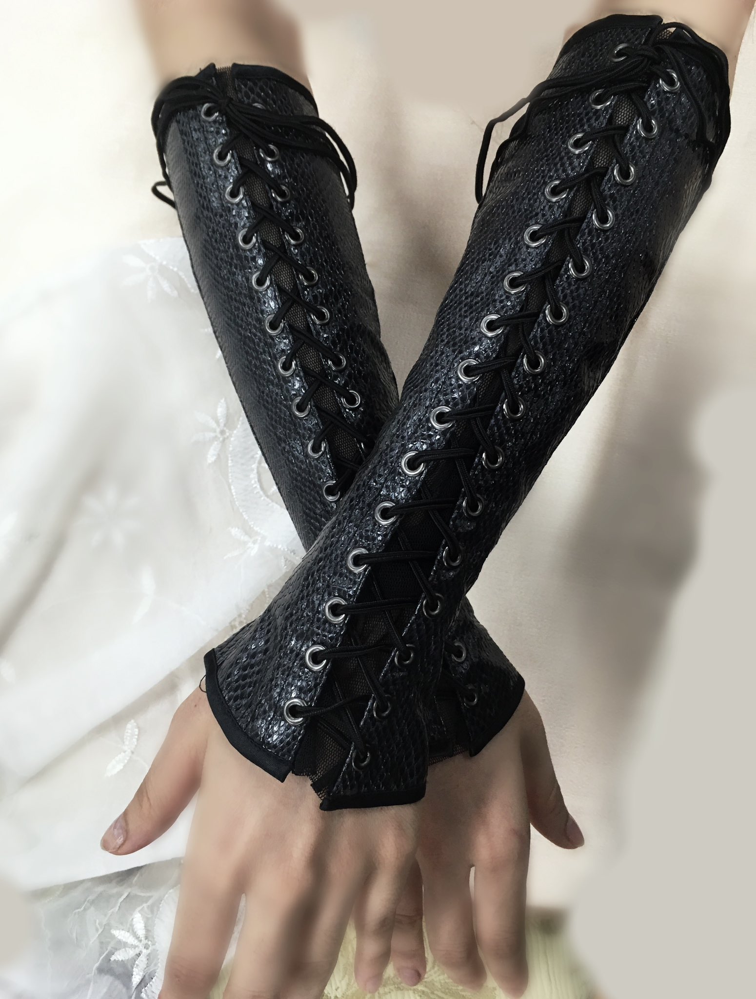 アームコルセット　massaging capsule アームコルセット ガーゼタイプ黒 Arm Corset [Black Gauze