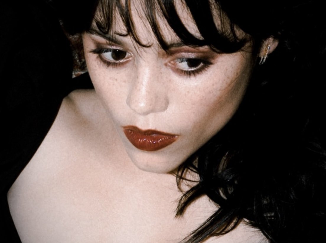 jenna ortega as a vampire… drink my blood.