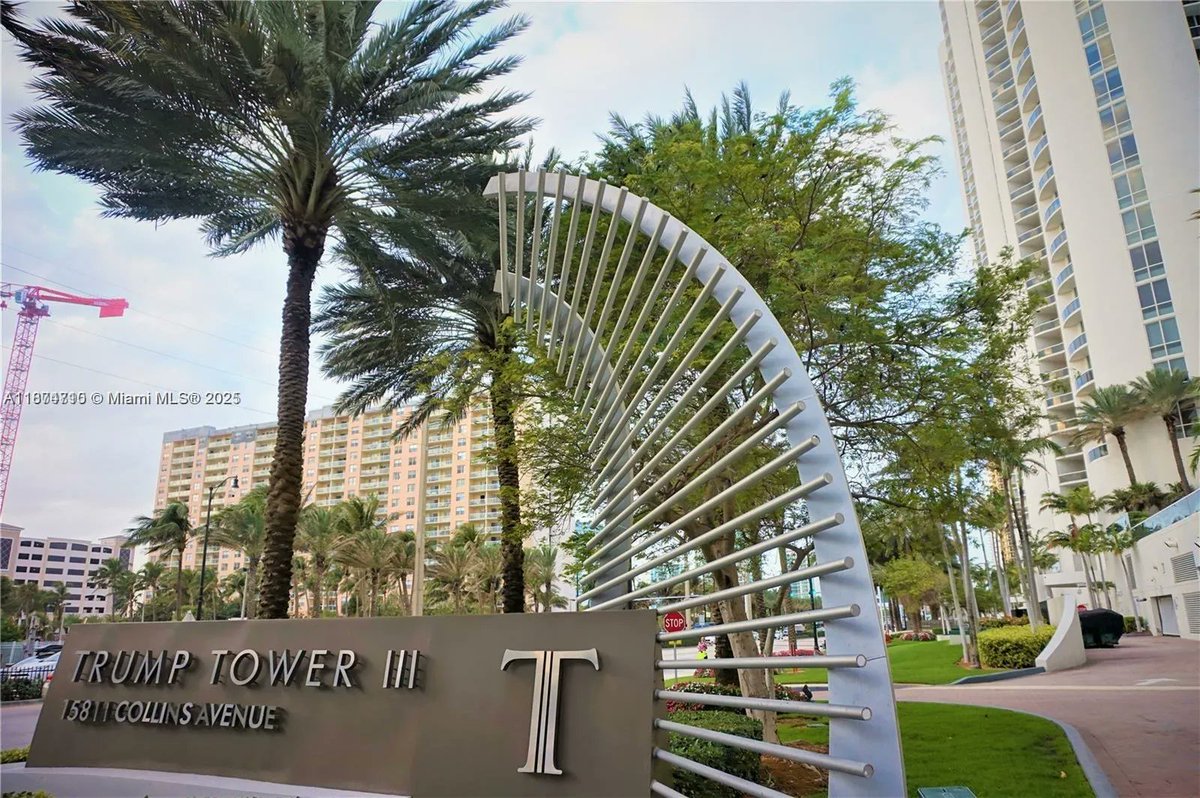 Key4RealEstate's tweet photo. 15811 Collins Ave Unit 2407, Sunny Isles Beach, FL, 33160
2 bed | 3 bath 2084 Sq. Ft.
Active | 9000
https://t.co/nw2eRtoVRq
Resort-style living at Trump Towers III #2407. Bright and spacious 2-bedroom plus large den (convertible to 3rd bedroom, office, or family room) with 3... https://t.co/iCVecsVLKn