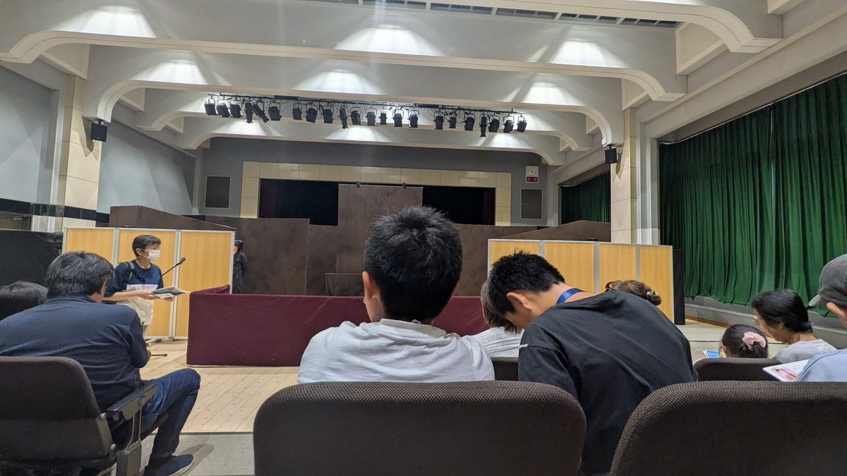 namico0219's tweet photo. 最高に面白かった！ひとみ座の「9月0日大冒険」！初めて人形劇みる、息子のお友達も大興奮！11月に南プスであるらしいので、もちろんおかわりします！山梨県民のみなさま！いくべし！15時のもまだいまなら間に合う！？笑
劇団初の上演前ﾊﾞｯｸｽﾃｰｼﾞﾂｱ‐も良かったです！ https://t.co/2Jh1UA0feb