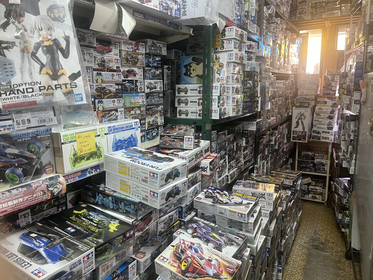 tokaiRC1313's tweet image. こんにちは♪
10月5日ステチャレ5&中日新聞杯チケット戦の月例大会は予定人数に達しましたので、
募集は中止します🙇♀️
沢山のご応募ありがとうございました😊
#ミニ四駆で遊ぶ