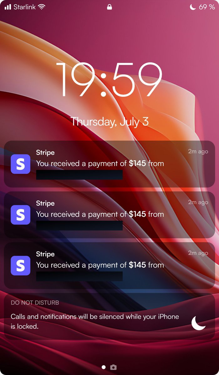 yourtechgirl24's tweet image. I made $1,000 in a day with a simple ChatGPT-powered side hustle

To help others do the same, I’ve prepared a step-by-step guide that explains my entire framework.

I’m giving it away free for the next 24 hours.

How to claim:

1. Like and Repost
2. Comment "Faceless"
3. Follow…