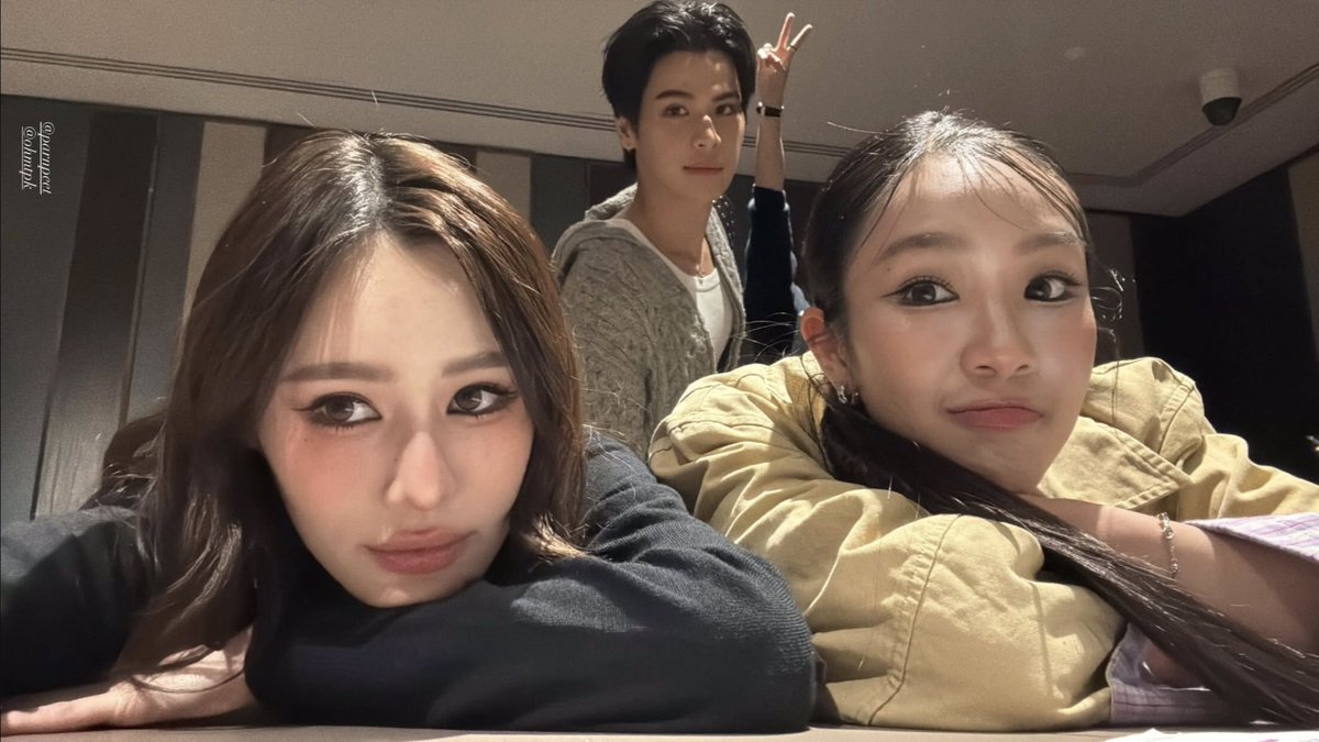 ‎‏ً tweet media