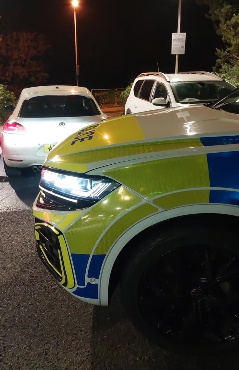 #Rpu3 White scirocco stopped last week for racing on M2. S.59 issued. Stopped again tonight at a car meet after already having been warned to go home. Seized under s.59. Cad. 26-1677. #AntiSocial DS