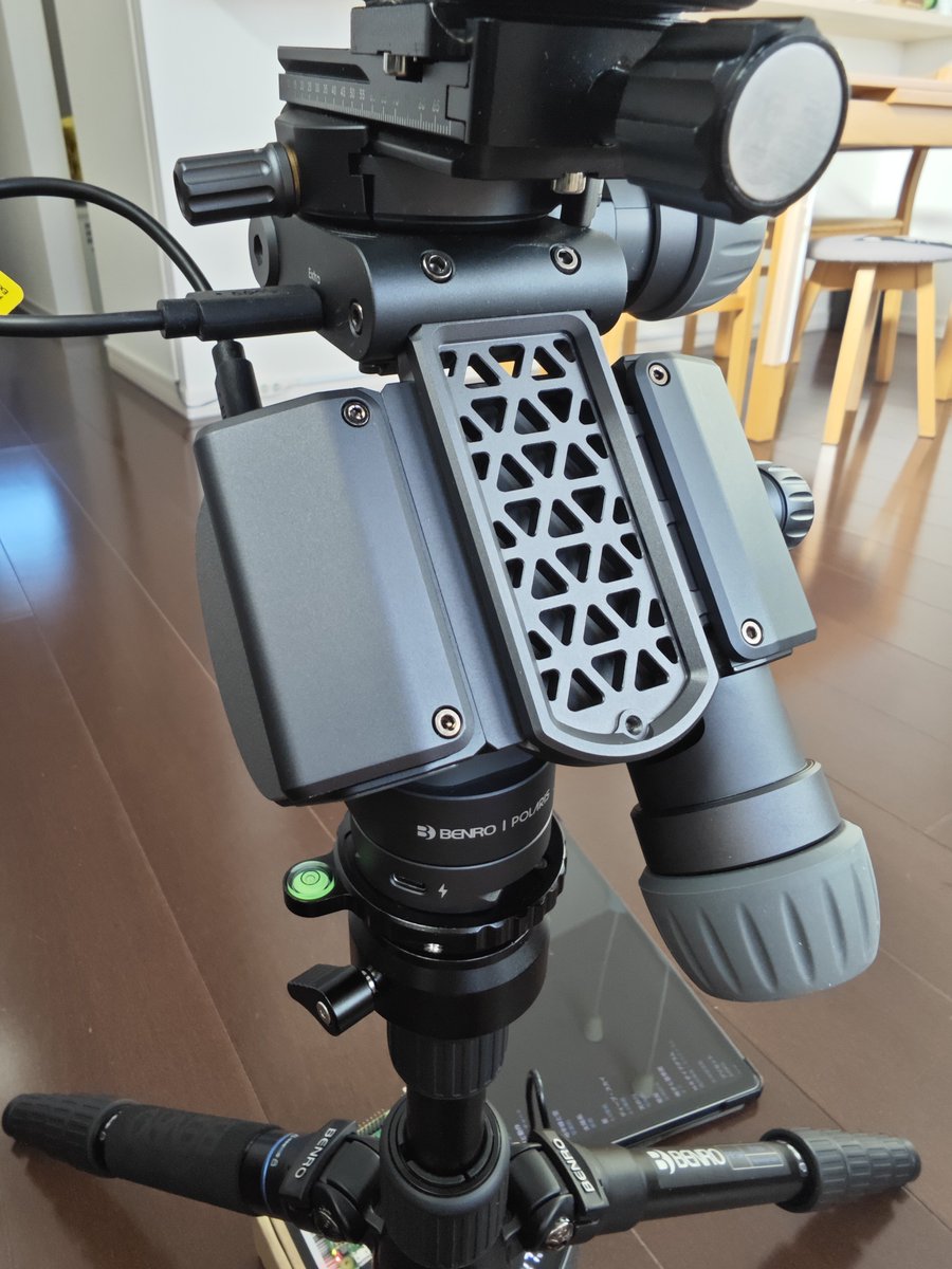 Takki_Sapporo's tweet image. 凄い！行けた！
BENRO polaris アルパカ接続
ラズパイが望遠鏡制御ドライバーとなりスマホ、タブレットのSkySafariやStellarium Mobileで制御出来ちゃうやつ
github.com/ogecko/alpaca-…
こちらを参考にGoogleGeminiに相談しつつ動作までは漕ぎ着けたー
#benropolaris