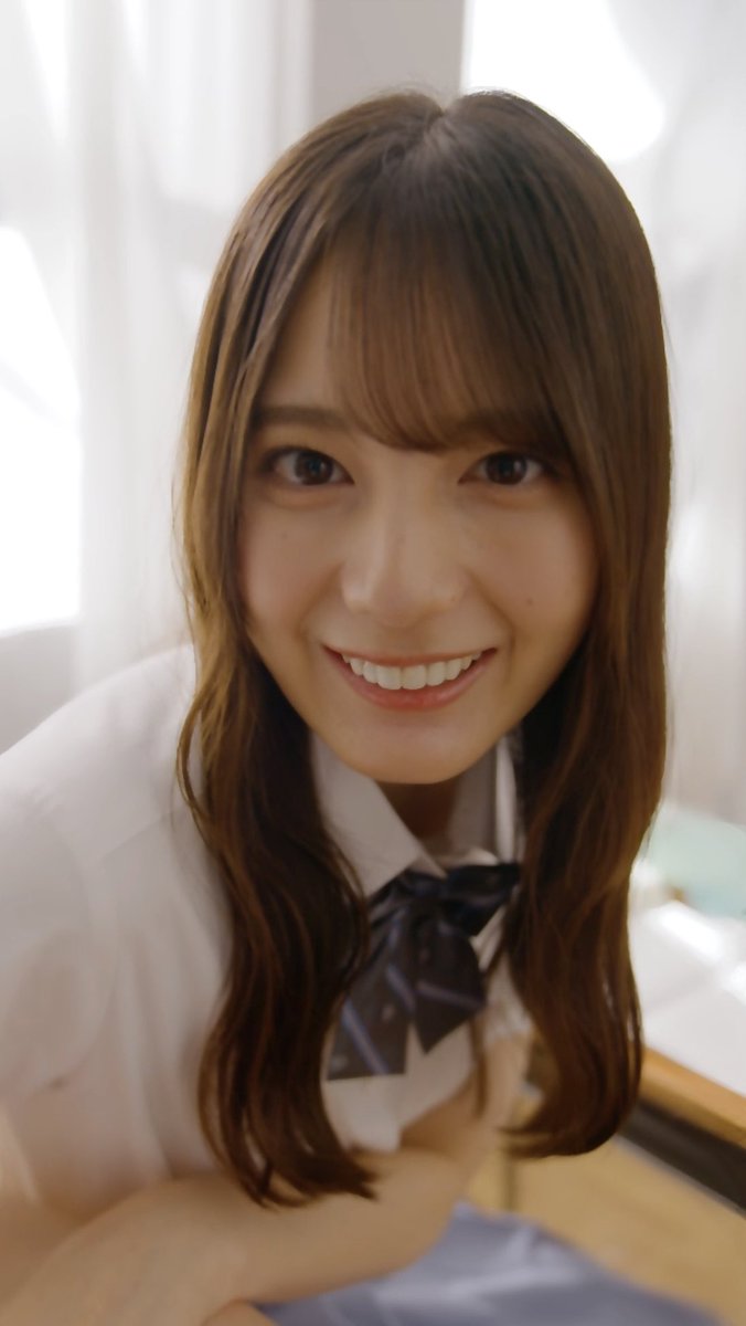 shinngodzilla's tweet image. 前の席が美人すぎて授業に集中できない
#ひなこい #日向坂46 #小坂菜緒