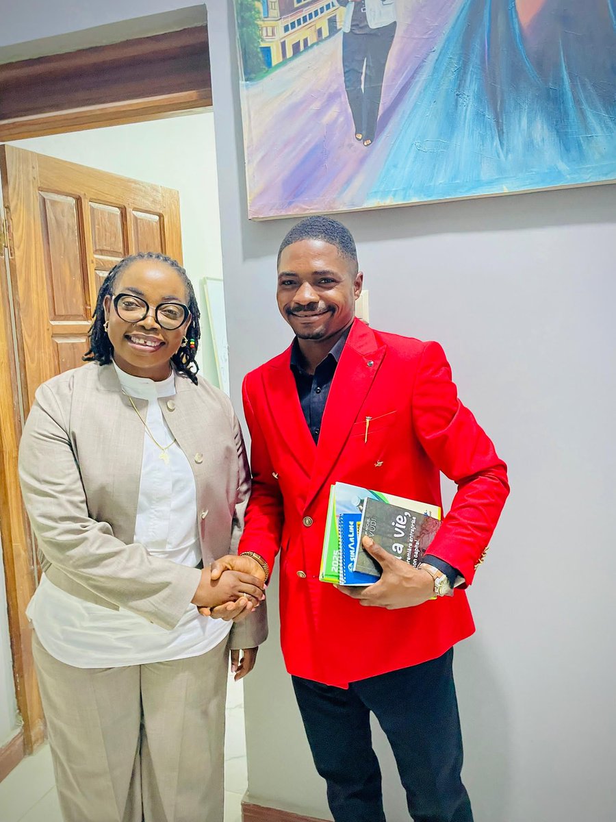 BosuandoleEmma's tweet image. 87ᵉ édition de la formation en Leadership, Développement personnel et Capital humain, réunissant 170 jeunes, organisée par SUNSHINE Foundation et le #GroupeCIDE Solidarité du Dr MUVUDI.
Merci à l’honorable Madeleine NIKOMBA pour cette belle opportunité offerte à la jeunesse