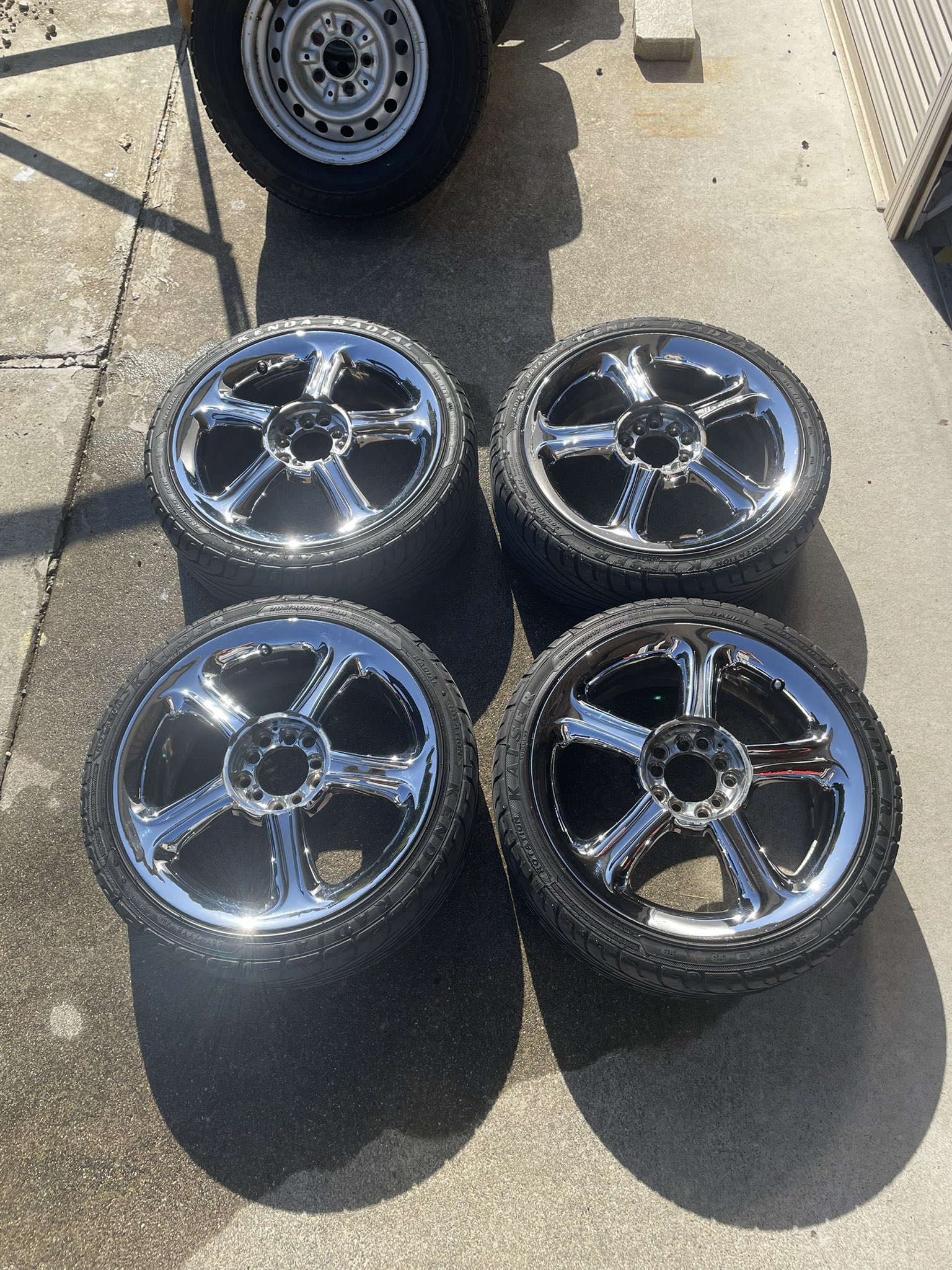 のあ 試着のみ アディダスZX 500 ホワイト adidas - メルカリ