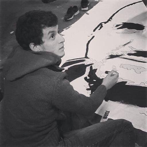 Adına pankartlar boyadık
Adına besteler söyledik
Ne gittiğin günü unuttuk
Ne de seni terk ettik 

#AlpaslanDikmen