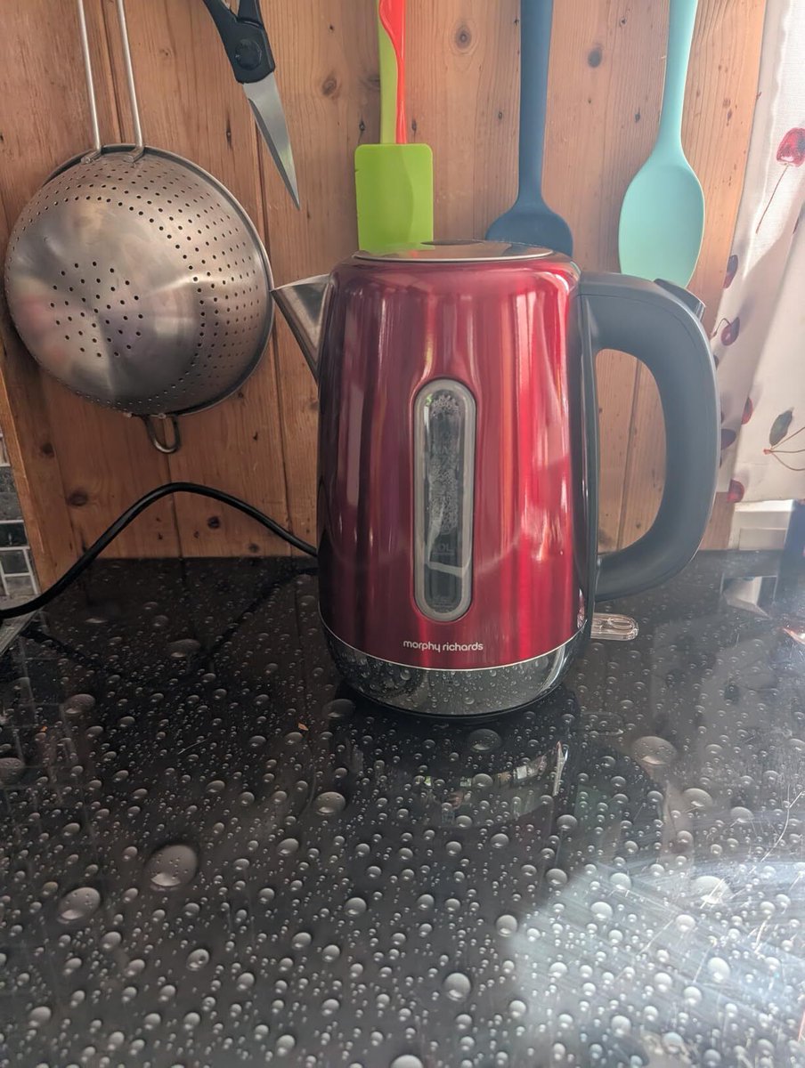 realkaizens's tweet image. Brew smarter, faster ☕⚡
Morphy Richards Equip 1.7L Kettle → Rapid boil, family-sized, sleek &amp;amp; clutter-free.

#MorphyRichards #KitchenStyle #TeaTime #RealKaizenSolutions
