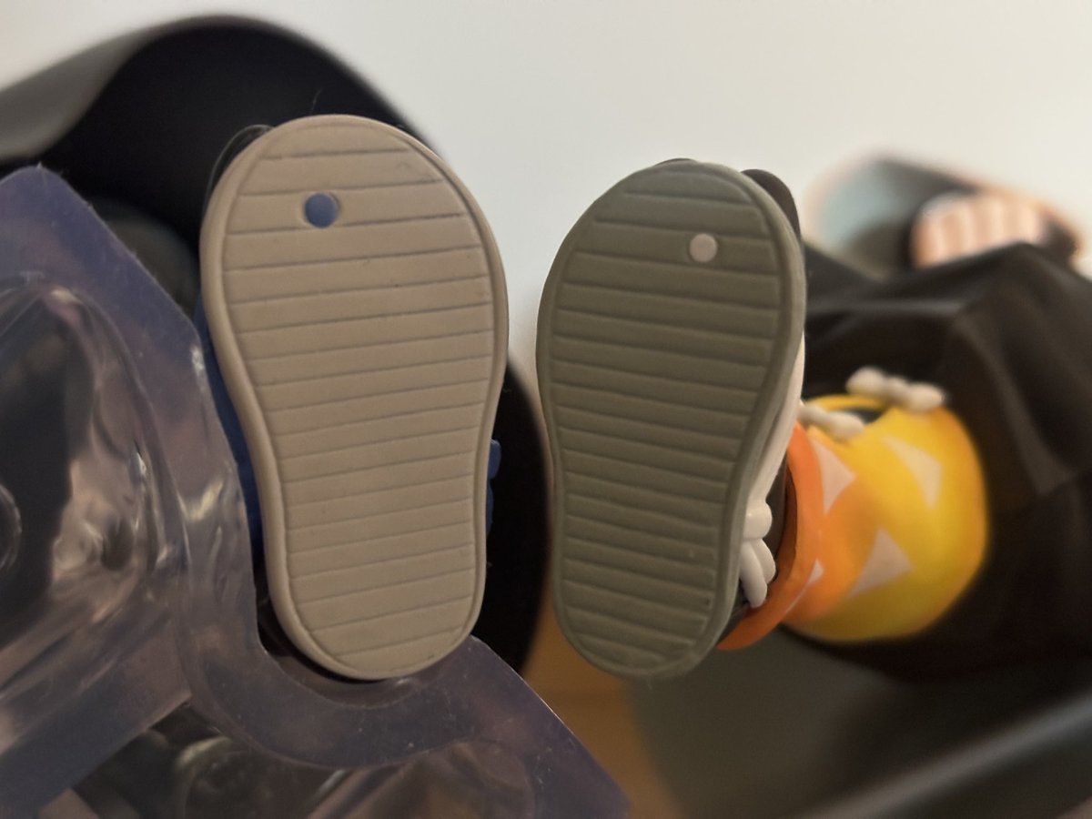 善逸の足のサイズが3.6cmなのに対して獪岳が4.6cmなのかなりエグい‼️‼️良すぎる‼️‼️‼️😭😭