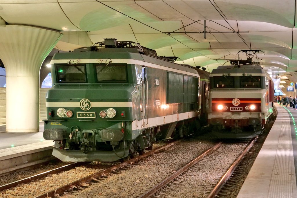 Duo de CC 6500 à Austerlitz.