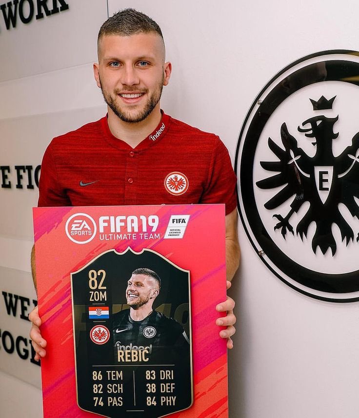 IvanMCML's tweet image. Postavljam slike Ante Rebića dok ne zabije prvijenac za Hajduk.
DAN: 58
DANAS JE TAJ DAN