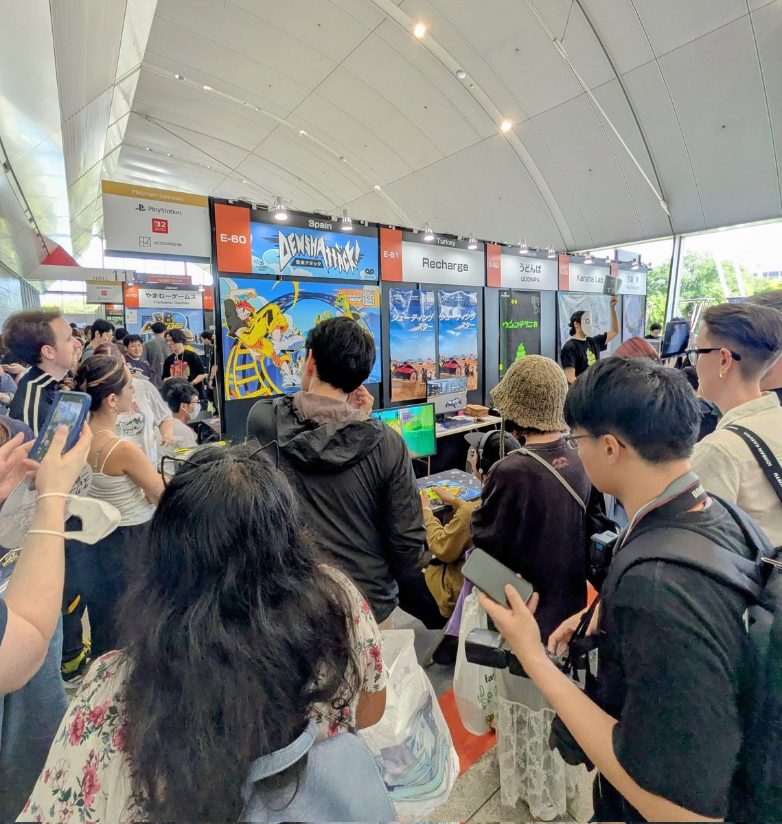 David Jaumandreu (@davidjaumandreu) on Twitter photo Third day of #TokyoGameShow2025, come try #Denshattack! at the Selected Indie 80 area in Hall 11! 🚅🔥 Third day of #TokyoGameShow2025, come try #Denshattack! at the Selected Indie 80 area in Hall 11! 🚅🔥