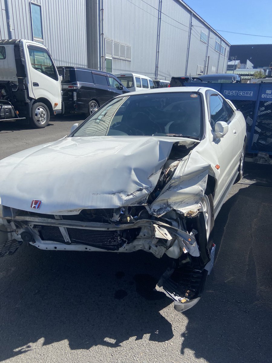 ruvllr's tweet photo. dc2 96specフロント事故車　
悪いとこは
・ハンドル切れない
・タイヤ転がらない
・エンジンかからない
良いところ
フルノーマル内装付き

買取金額次第で売ります
宮城引き取り、現金一括でお願いします https://t.co/QTzZ1hc1Mo