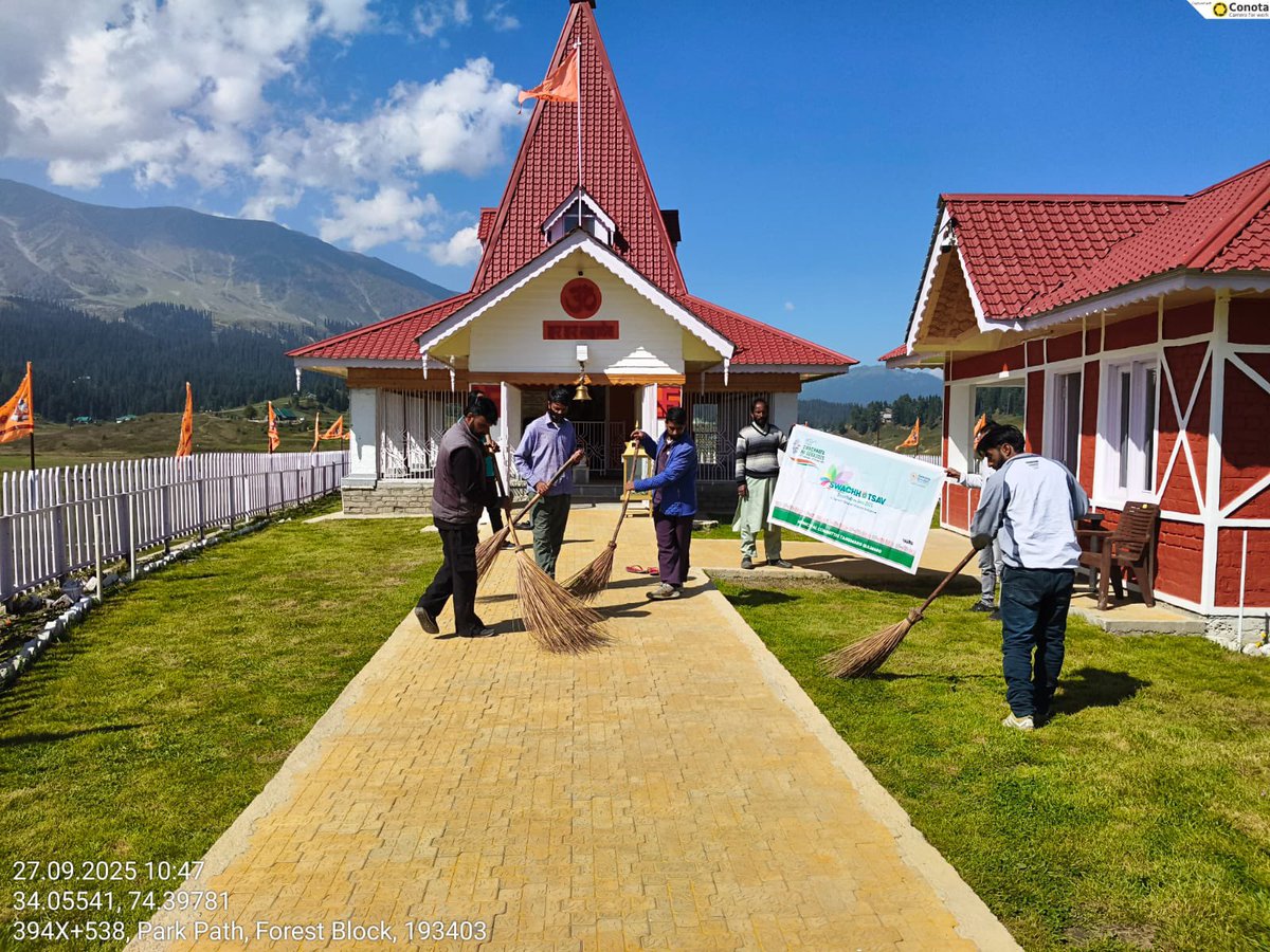 Under the nationwide theme Seva Parv &amp; “Swachhata Hi Sewa”, Municipal committee Tangmarg Gulmarg organized the special cleanliness initiative “Shramdaan – Ek Ghanta Ek Saath” at Maharani Temple Gulmarg
<a href="/mingasherpa/">Minga Sherpa</a> 
<a href="/DULBKASHMIR/">Directorate of Urban Local Bodies Kashmir</a> 
<a href="/SwachhBharatGov/">Swachh Bharat Urban</a> 
<a href="/SwachSurvekshan/">Swachh Survekshan</a> 
<a href="/MoHUA_India/">Ministry of Housing and Urban Affairs</a>