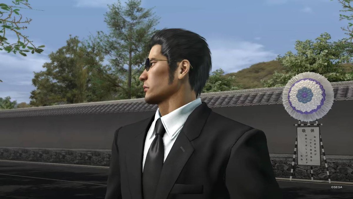 _mjm5655's tweet image. 今も昔も変装の仕方変わらないのなんなんだ