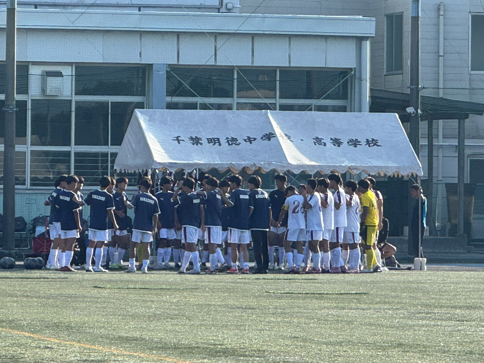 習志野高校サッカー部ピステ GV301gHacAE7lcc.jpg