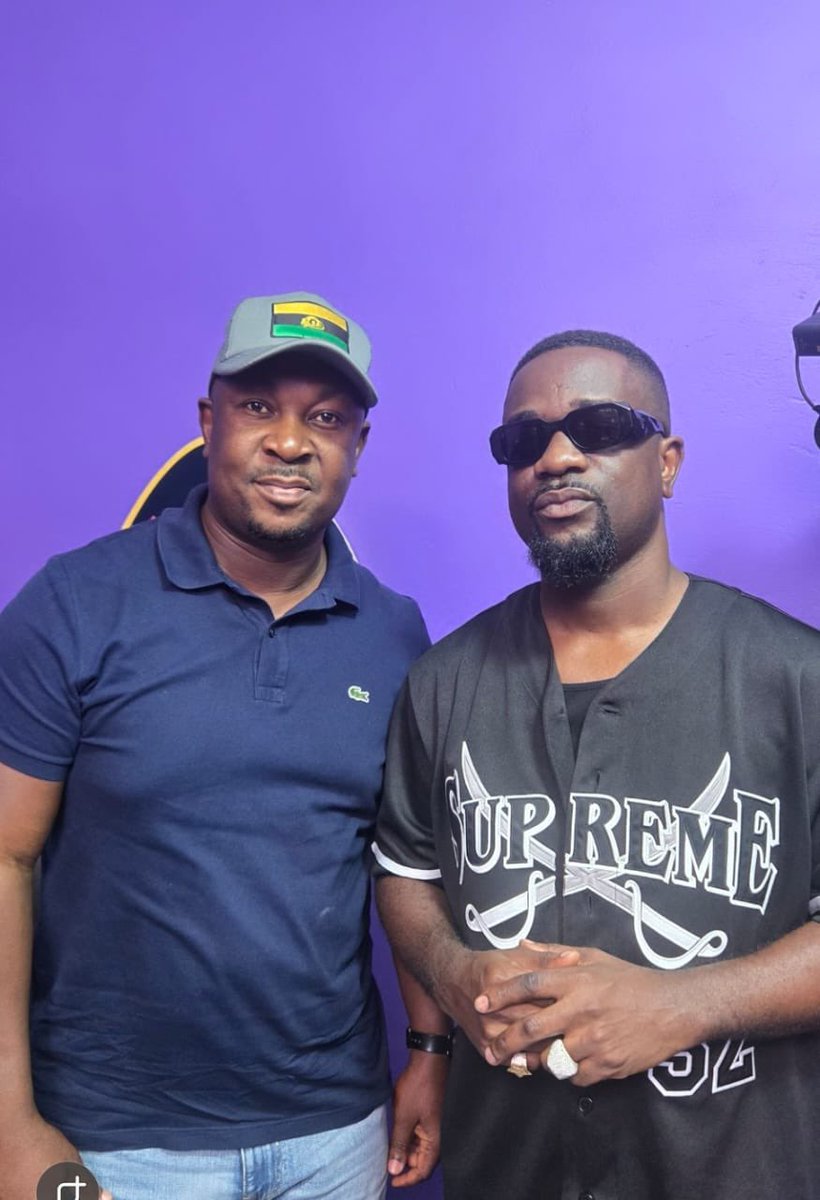 TheOnlyBKB's tweet image. BKB and @sarkodie Rappaholic Home Coming 2025….. Full interview&amp;gt;&amp;gt;&amp;gt;&amp;gt;&amp;gt; youtu.be/uVlz8hbl0yg