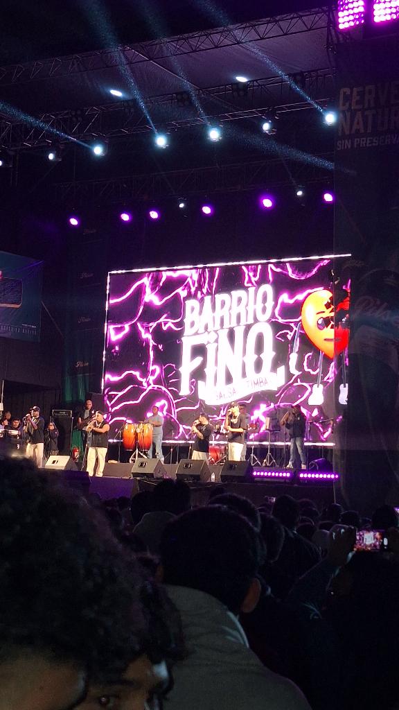 Pasando por acá la noche
