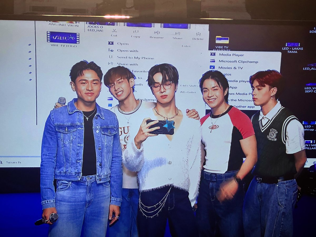 vxonofficial's tweet image. SEE YOU LATER SA VIBE TV? 📺✨

We prepared special performances just for you, VIXIES! 💜
Makisaya at maki-VIBE with us tonight at 6:30 PM on TV5— let’s make this evening unforgettable together! 🎶💥

#VXON #VXONonVibe #VIBEPH #VXON_DapatLangAkoLang