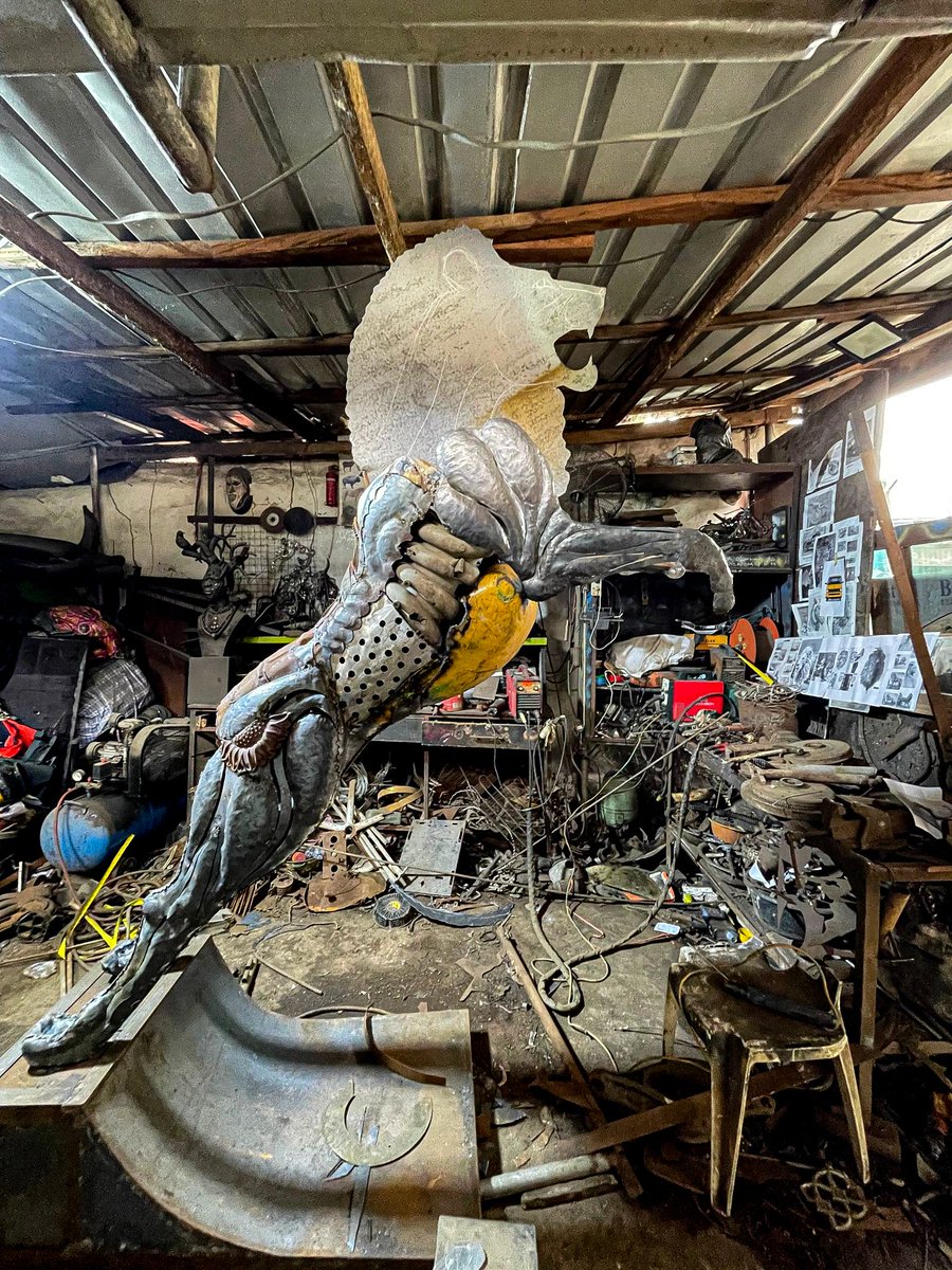 OladeleOgbeyemi's tweet photo. For months I’ve worked in silence—late nights, flying sparks, and endless metal shaping. Today I’m letting you in: the roar is finally taking form, and this piece is almost alive.
.
.#それスノ Brevis Ibadan GM CT PENGASSAN DANGOTE #Gaza #AFazenda #AFazenda17 #GlobalSumudFlotilla https://t.co/C5FHffZRxh