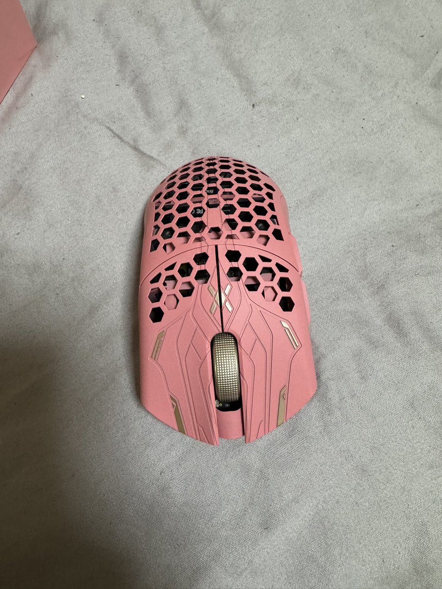 ren160310tw's tweet image. やっと届いた！綺麗だね！
#finalmouse
@finalmouse