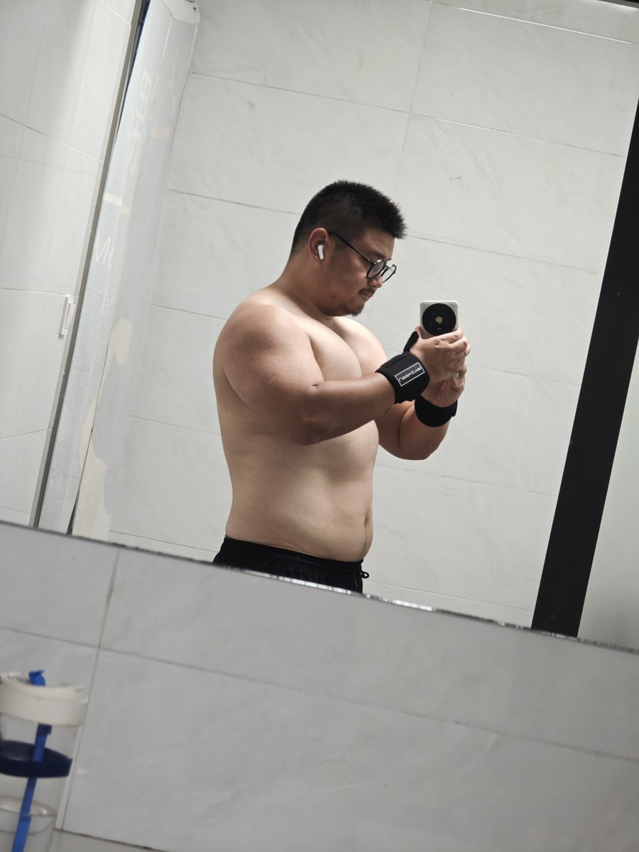 wallg gu tweet media