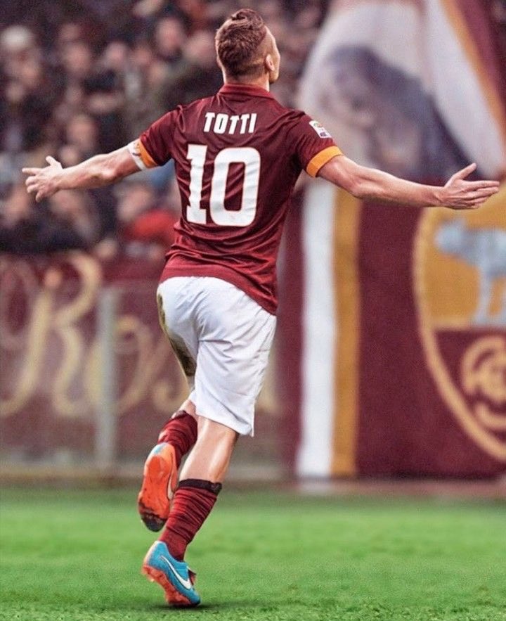 GiuseppeFalcao's tweet image. “Francesco Totti il calciatore più forte che ho visto nella mia vita!”

Diego Armando Maradona

“Francesco mi è piaciuto subito. Non solo come calciatore ma anche come persona. È un fenomeno, giocatore raro. Sembra quasi che quando è nato, il Padreterno gli abbia detto: vai giù e…