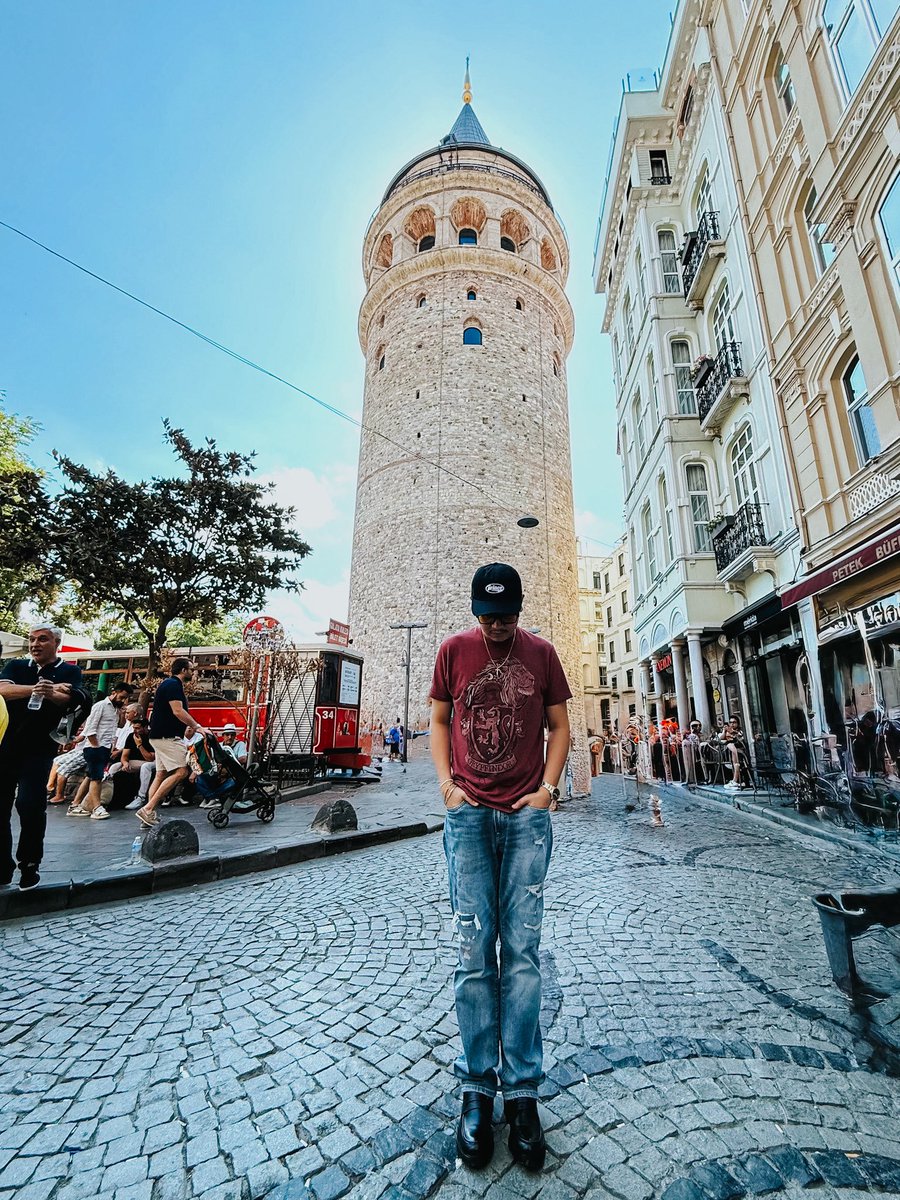 darylblake09's tweet image. günaydın 🏰

#vsco #vscocam #vscoph