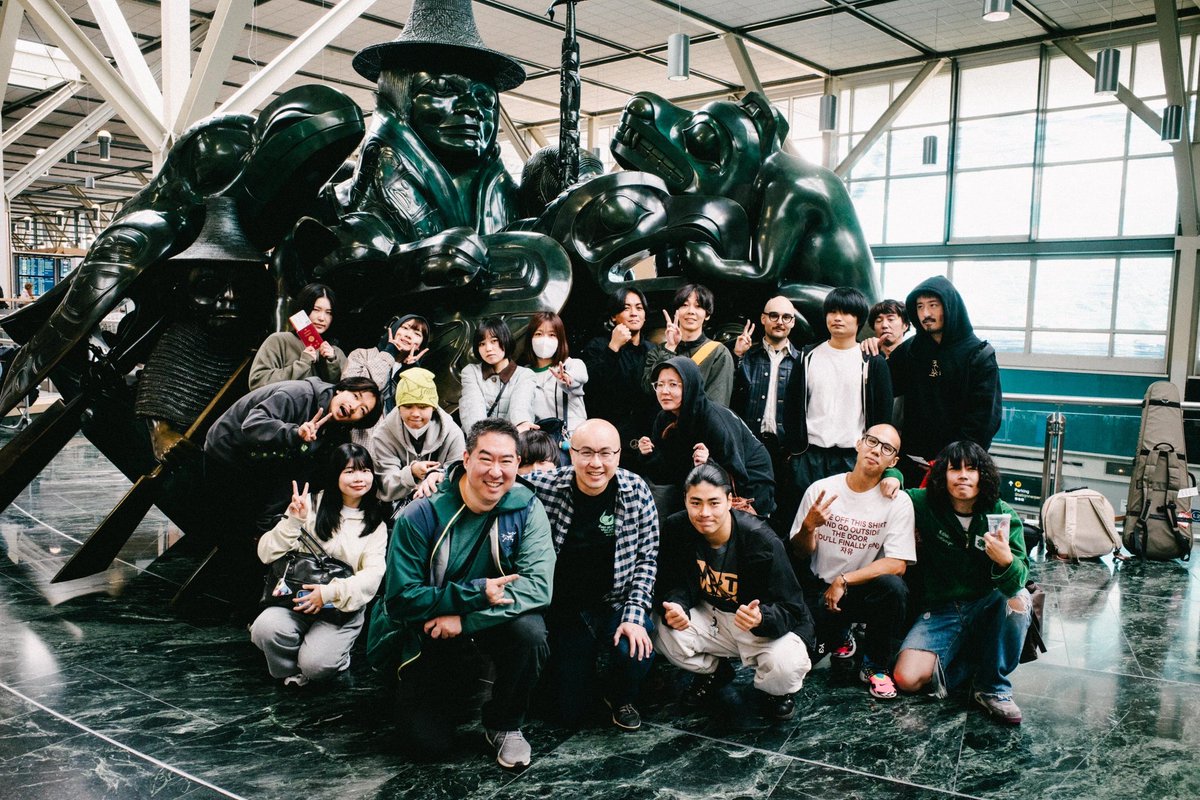 カナダから無事に帰国しました✈️
Tattletale 板歯目 ハク。とツアーを周ることができて本当によかったです🫶

カナダでのライブやそのほかの様子はまた改めて掲載するのでお楽しみに🏋️