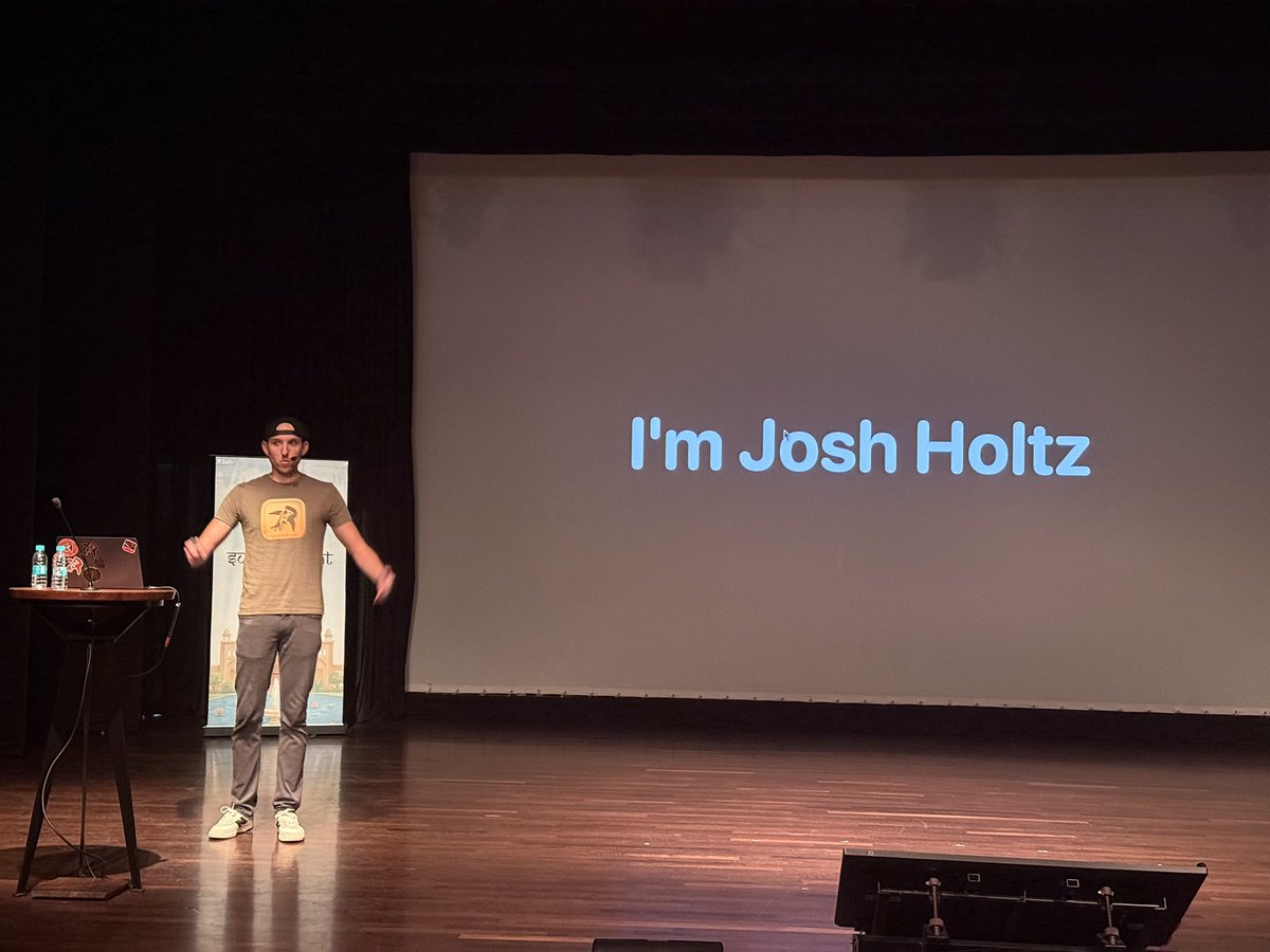ashishkakkad8's tweet image. 🤯 Here is @joshdholtz from @FastlaneTools @RevenueCat at @swiftbharat for talk on DSL(Domain Specific Language)
#Fastlane #SwiftBharat